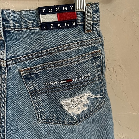 Tommy Hilfiger Vintage Heavily Distressed Denim Jeans Shorts - Picture 4 of 11